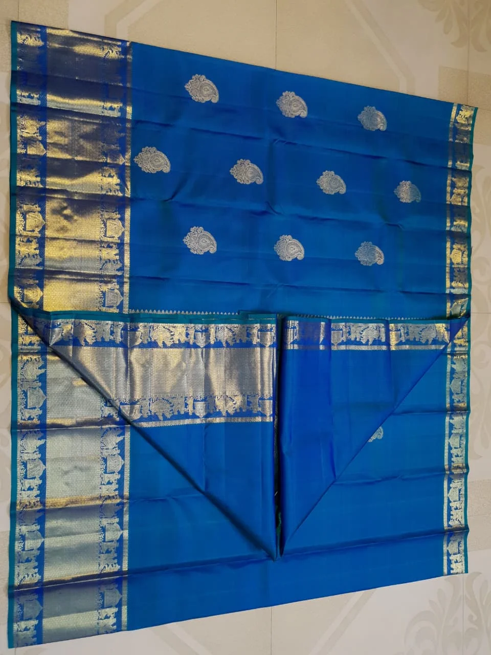 Royal Blue Silver Zari Kanchipuram Handloom Bridal Silk Saree